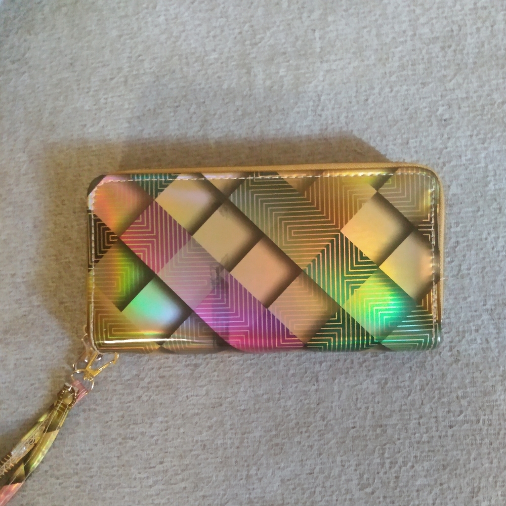 Holographic Purse with small defects
